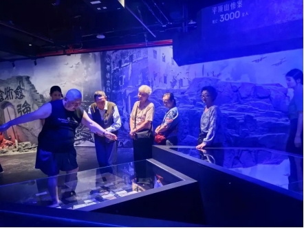 周总理亲属莅临开州  雨青博物馆迎首批贵宾