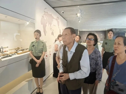 周总理亲属莅临开州  雨青博物馆迎首批贵宾