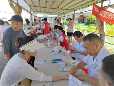 2025中医药文化服务月：从老字号到新标杆百年“土将军”的中医药文化传承公益之路