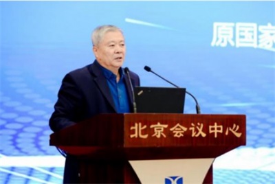 当代中医事业奠基人、国家级非遗中医药学大师——郁晶(郁旺达)董事长