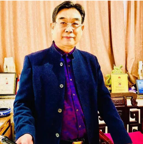 李广效：墨韵丹心铸国魂——一位书法大家的传承与创新之路