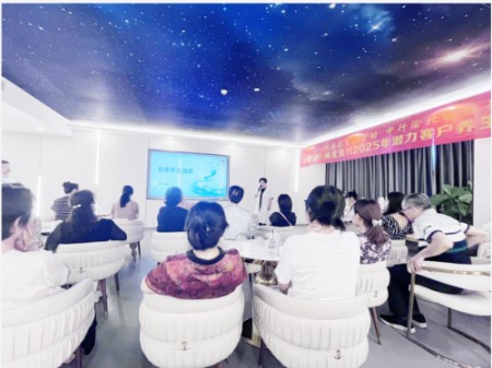 盛世华诞国庆专题报道 岐黄薪火照山河： 国医何明华的济世之路与家国情