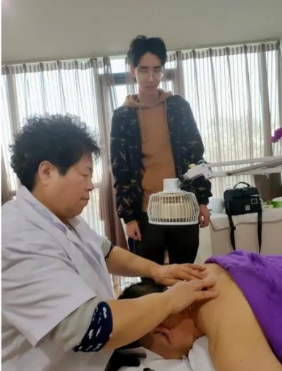 2026马年新春专题报道 著名正骨疗法专家—张守彬